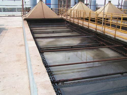 氣浮處理含油污水現(xiàn)場(chǎng)